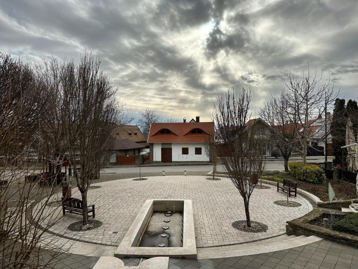 Piros Vendeghaz Βίλα Tihany Εξωτερικό φωτογραφία